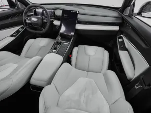 Geely  8