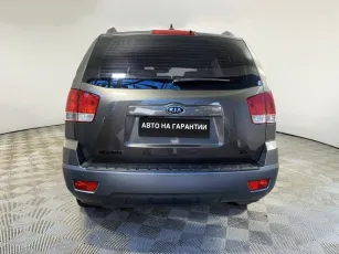 Kia  4