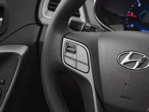 Hyundai  11