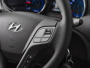 Hyundai  12