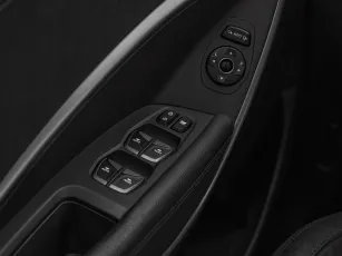 Hyundai  13