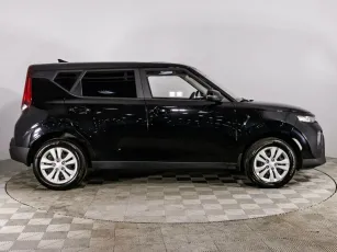 Kia  4
