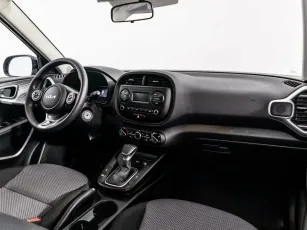 Kia  7