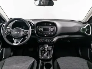 Kia  8