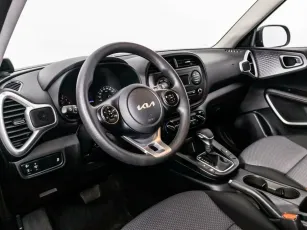 Kia  9