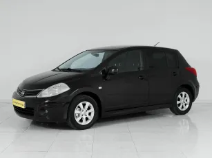Nissan  1