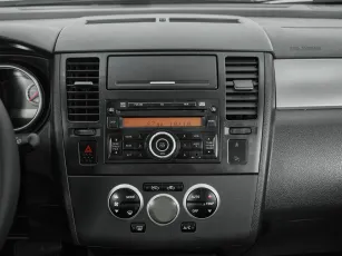 Nissan  14