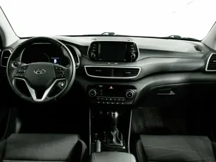 Hyundai  10