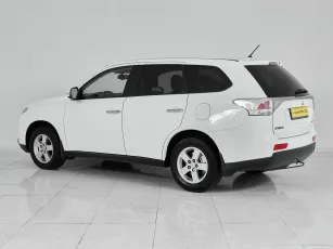 Mitsubishi  4