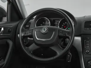 Skoda  10