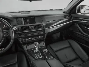 BMW  10