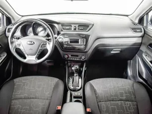 Kia  6