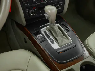 Audi  16