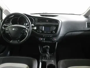 Kia  6