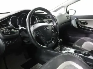 Kia  7