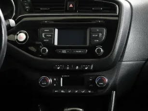 Kia  8