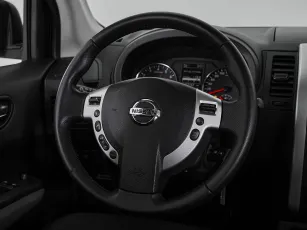 Nissan  10