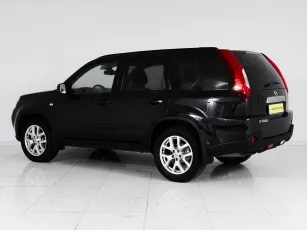 Nissan  4
