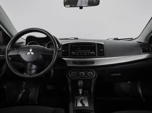 Mitsubishi  8
