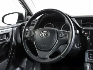Toyota  11