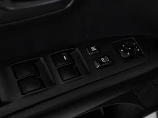 Mitsubishi  10
