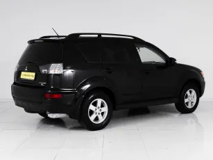 Mitsubishi  6