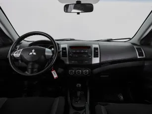 Mitsubishi  8