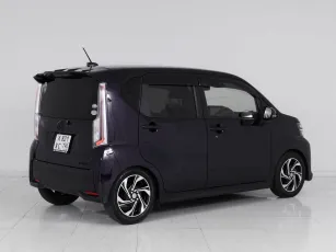 Daihatsu  6