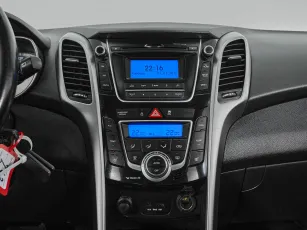 Hyundai  12