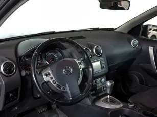 Nissan  7