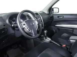 Nissan  11