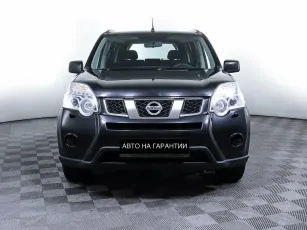 Nissan  2