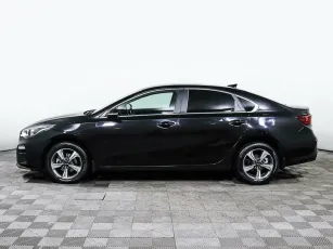 Kia  3