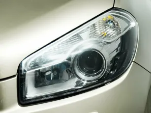 Nissan  7