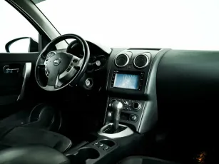 Nissan  9
