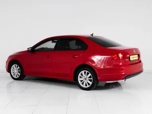 Volkswagen  4