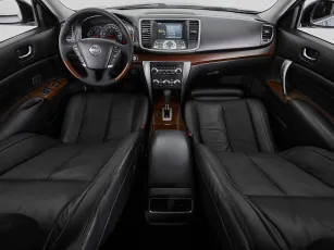 Nissan  8
