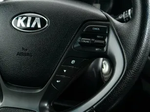 Kia  10