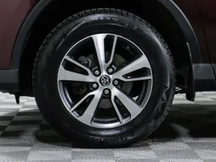 Toyota  5