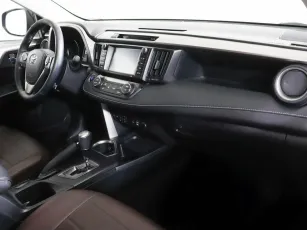 Toyota  6