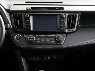 Toyota  9