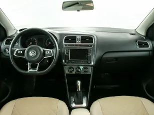 Volkswagen  6