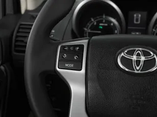 Toyota  11