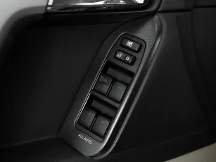 Toyota  13