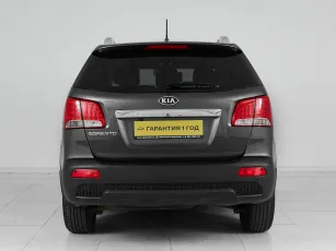 Kia  6