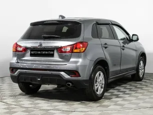 Mitsubishi  5