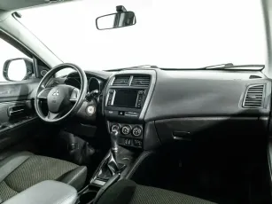 Mitsubishi  7