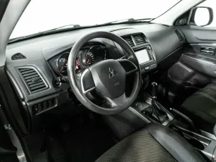 Mitsubishi  9