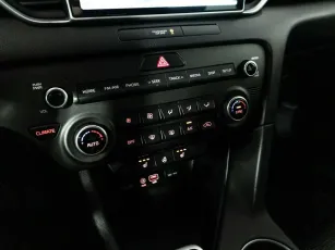 Kia  14