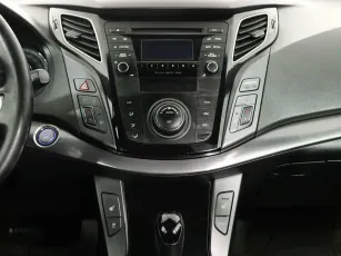 Hyundai  10